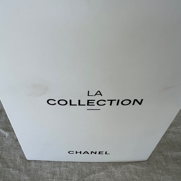 CHANEL Beauté Exclusive Gift Set | Set of 3 Branded Notebooks - Picture 3 of 8